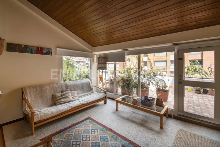 Apartamento de 5 alcobas en venta en Los Rosales, Bogotá, 301 m² · foto 21 de 24