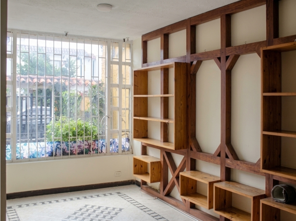 Casa en venta en Colina Campestre, Bogotá · foto 2 de 21