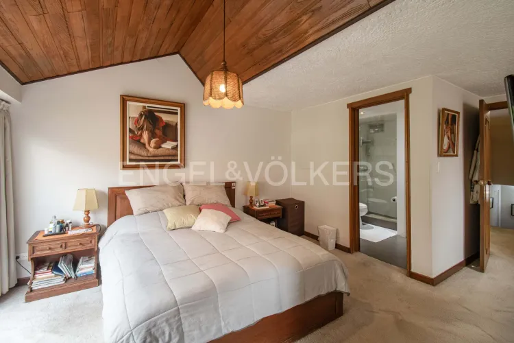 Apartamento de 5 alcobas en venta en Los Rosales, Bogotá, 301 m² · foto 11 de 24
