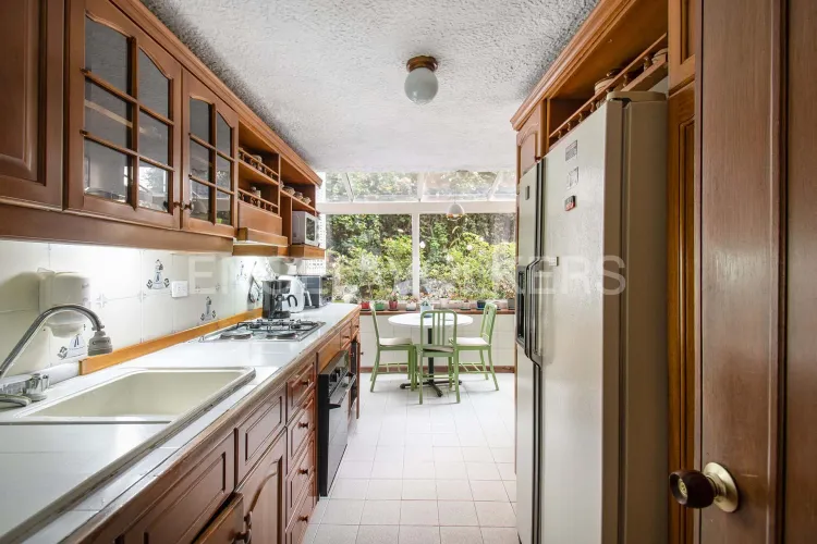Apartamento de 5 alcobas en venta en Los Rosales, Bogotá, 301 m² · foto 8 de 24