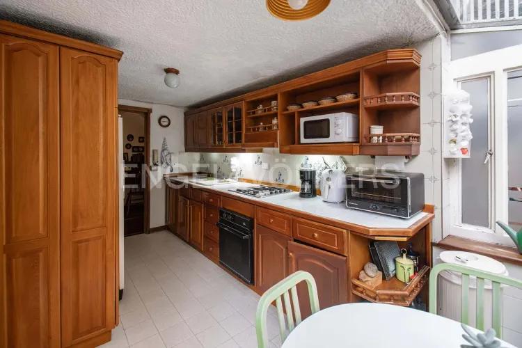 Apartamento de 5 alcobas en venta en Los Rosales, Bogotá, 301 m² · foto 7 de 24