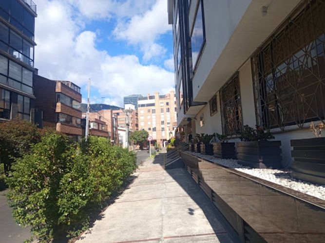 Apartamento en venta en Santa Barbara, Bogotá · foto 10 de 16
