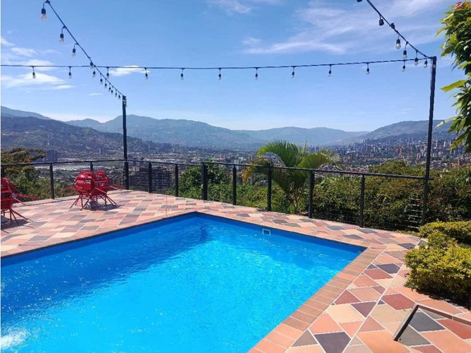 Finca en arriendo en Las Antillas, Envigado, 300 m² · foto 2 de 24