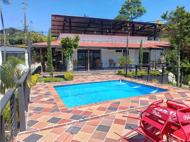 Finca en arriendo en Las Antillas, Envigado, 300 m² · foto 3 de 24