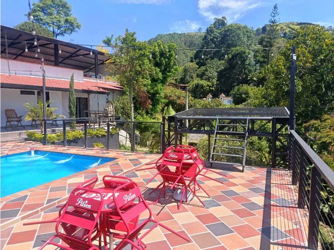 Finca en arriendo en Las Antillas, Envigado, 300 m² · foto 4 de 24