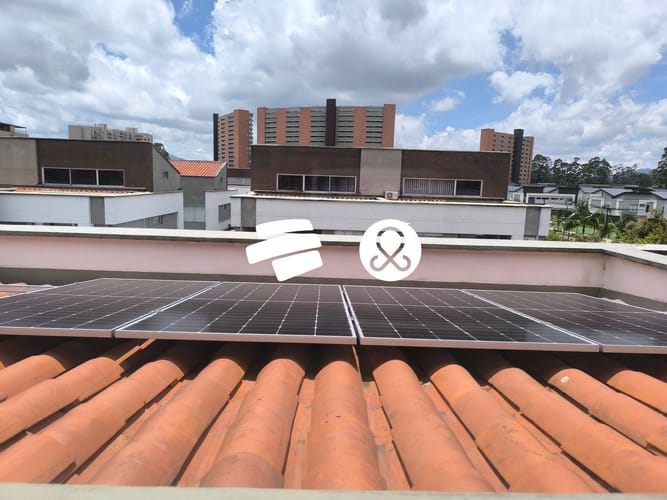 Casa de 3 alcobas en venta en Llano Grande, Rionegro, 230 m² · foto 2 de 24