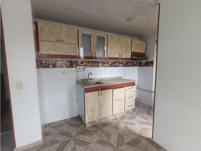 Apartamento de 3 alcobas en venta en Conjunto Residencial Prados Reserva De Madrid, Madrid, 55 m² · foto 4 de 24