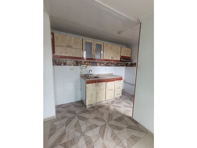 Apartamento de 3 alcobas en venta en Conjunto Residencial Prados Reserva De Madrid, Madrid, 55 m² · foto 6 de 24