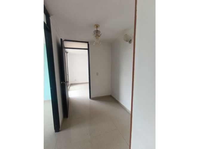 Apartamento de 3 alcobas en venta en Conjunto Residencial Prados Reserva De Madrid, Madrid, 55 m² · foto 15 de 24