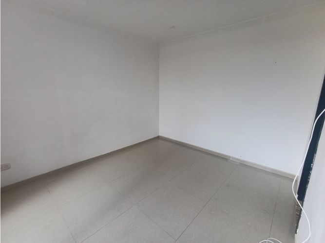 Apartamento de 3 alcobas en venta en Conjunto Residencial Prados Reserva De Madrid, Madrid, 55 m² · foto 21 de 24