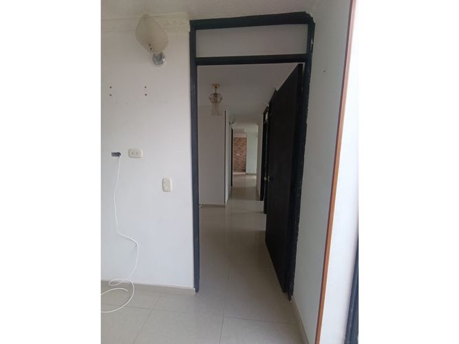 Apartamento de 3 alcobas en venta en Conjunto Residencial Prados Reserva De Madrid, Madrid, 55 m² · foto 23 de 24