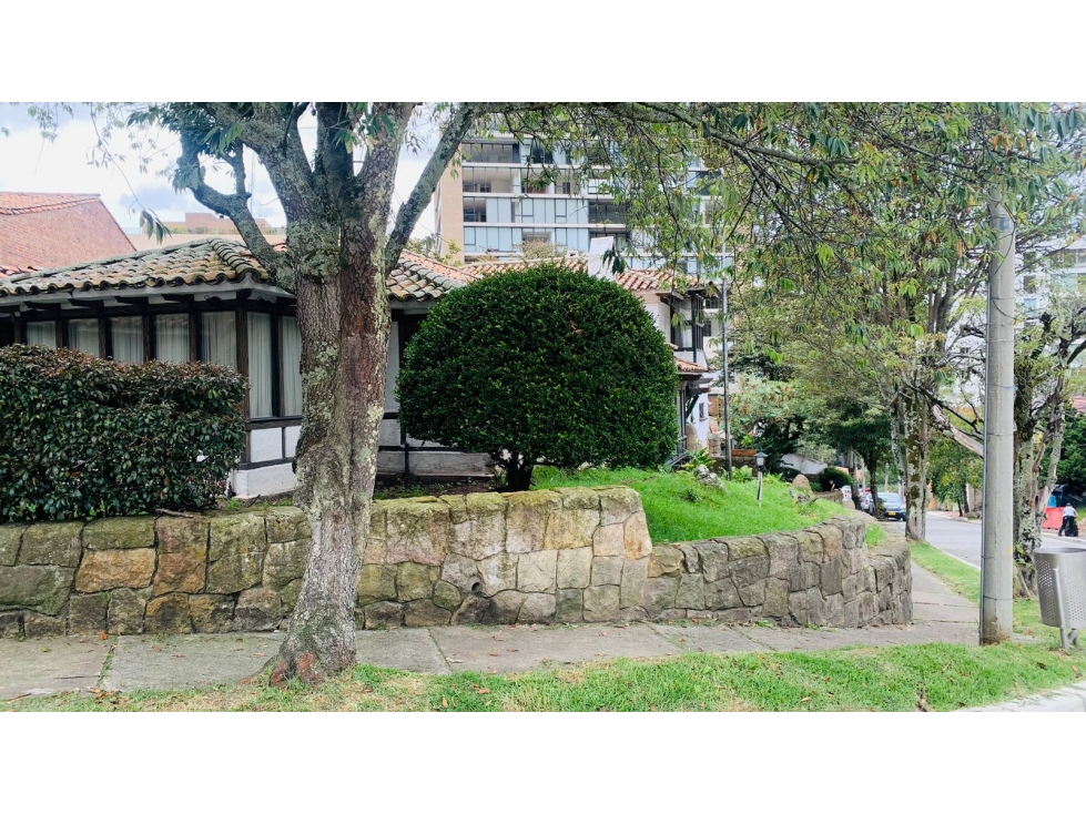 Casa en venta en El Refugio, Bogotá · foto 4 de 24