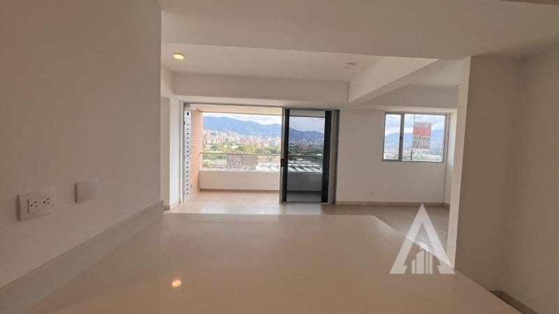 Apartamento de 2 alcobas en arriendo en Colombia, Medellín, 91 m² · foto 9 de 24