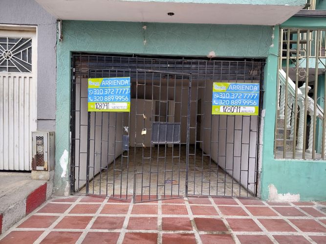 Local en arriendo en El Trebol, Cali, 35 m² · foto 3 de 18