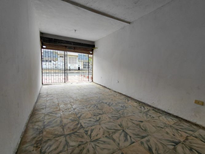 Local en arriendo en El Trebol, Cali, 35 m² · foto 12 de 18