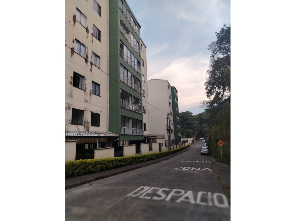 Apartamento en venta en Popular Modelo, Pereira · foto 3 de 24