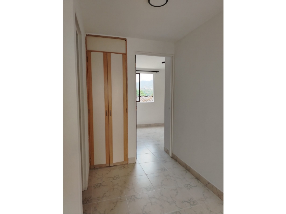 Apartamento en venta en Popular Modelo, Pereira · foto 9 de 24