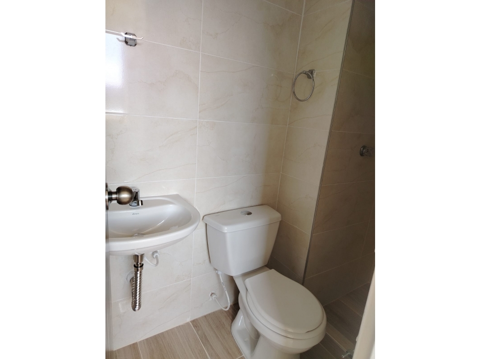 Apartamento en venta en Popular Modelo, Pereira · foto 23 de 24