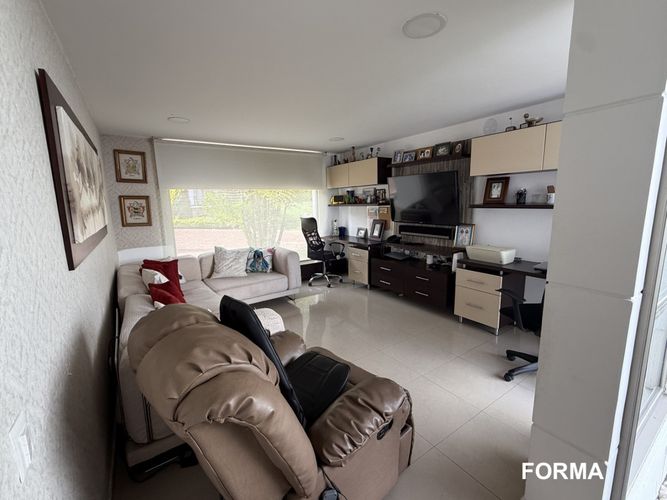 Casa de 4 alcobas en venta en Cerro Azul Del Vergel, Ibagué, 285 m² · foto 16 de 24