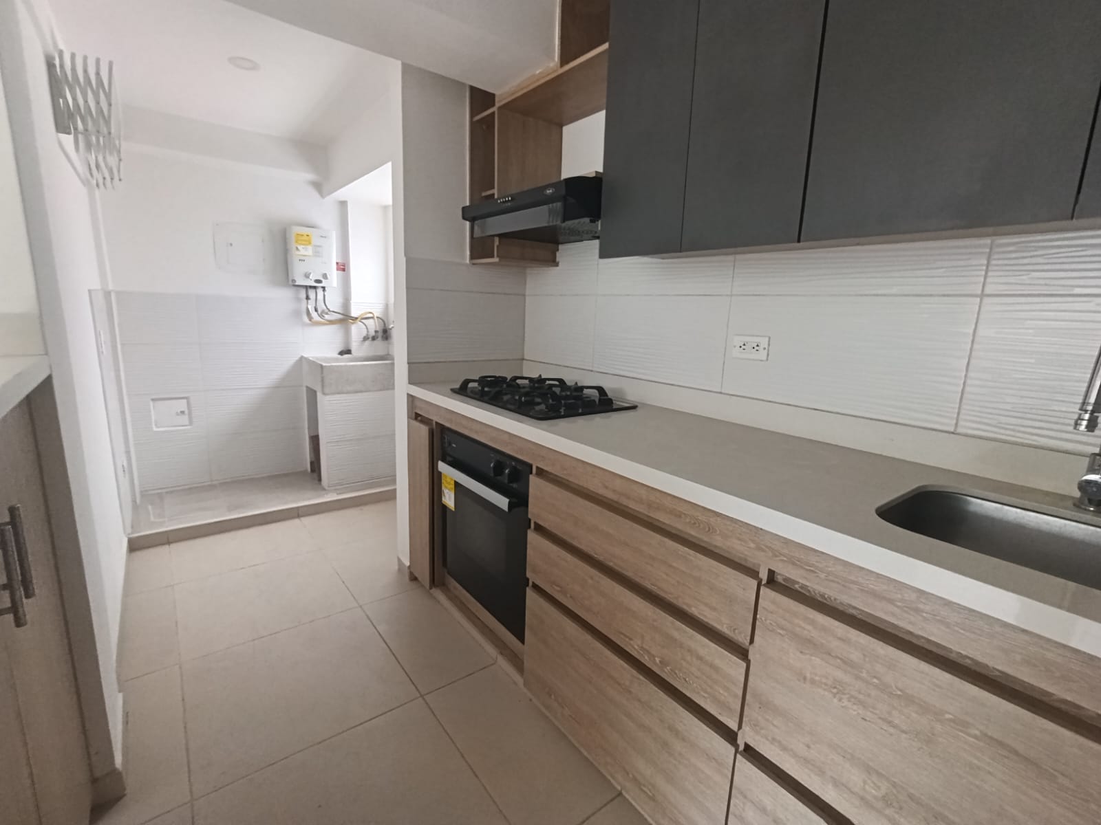 Apartamento en arriendo en Belén, Medellín · foto 4 de 20