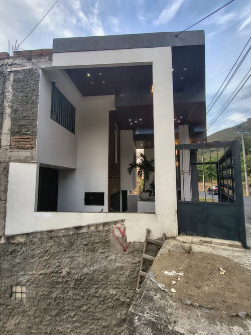 Casa de 4 alcobas en venta en Santa Monica, Cali, 370 m² · foto 3 de 24
