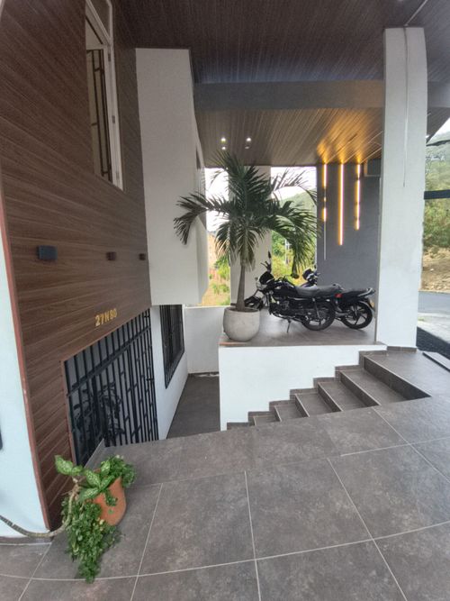 Casa de 4 alcobas en venta en Santa Monica, Cali, 370 m² · foto 4 de 24