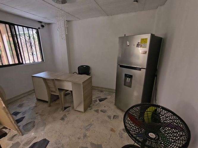 Casa de 4 alcobas en venta en Santa Monica, Cali, 370 m² · foto 12 de 24
