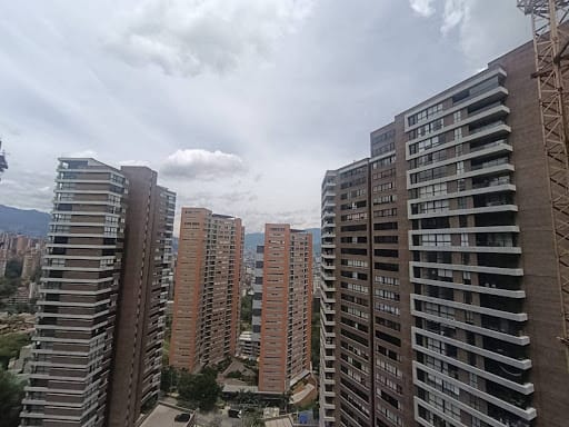 Apartamento de 2 alcobas en arriendo en Vía Las Palmas, Medellín, 91 m² · foto 10 de 22