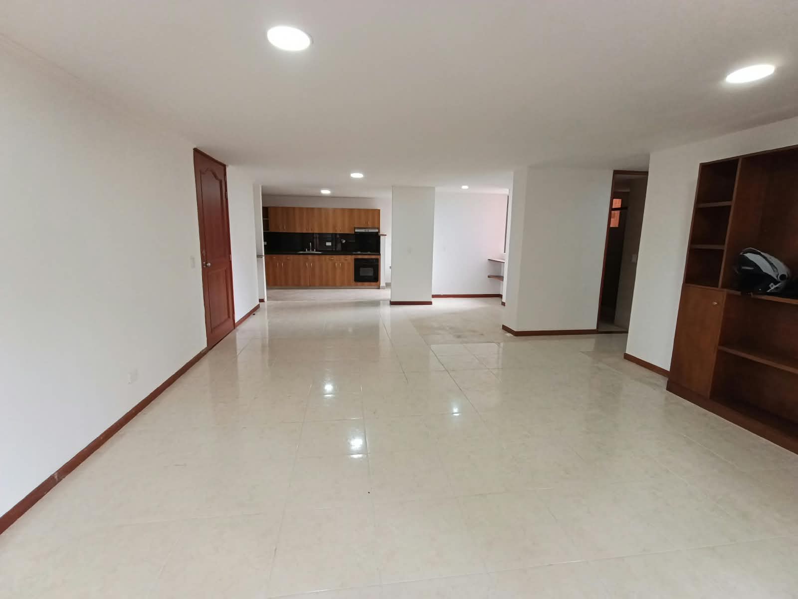 Apartamento en arriendo en El Poblado, Medellín · foto 6 de 17