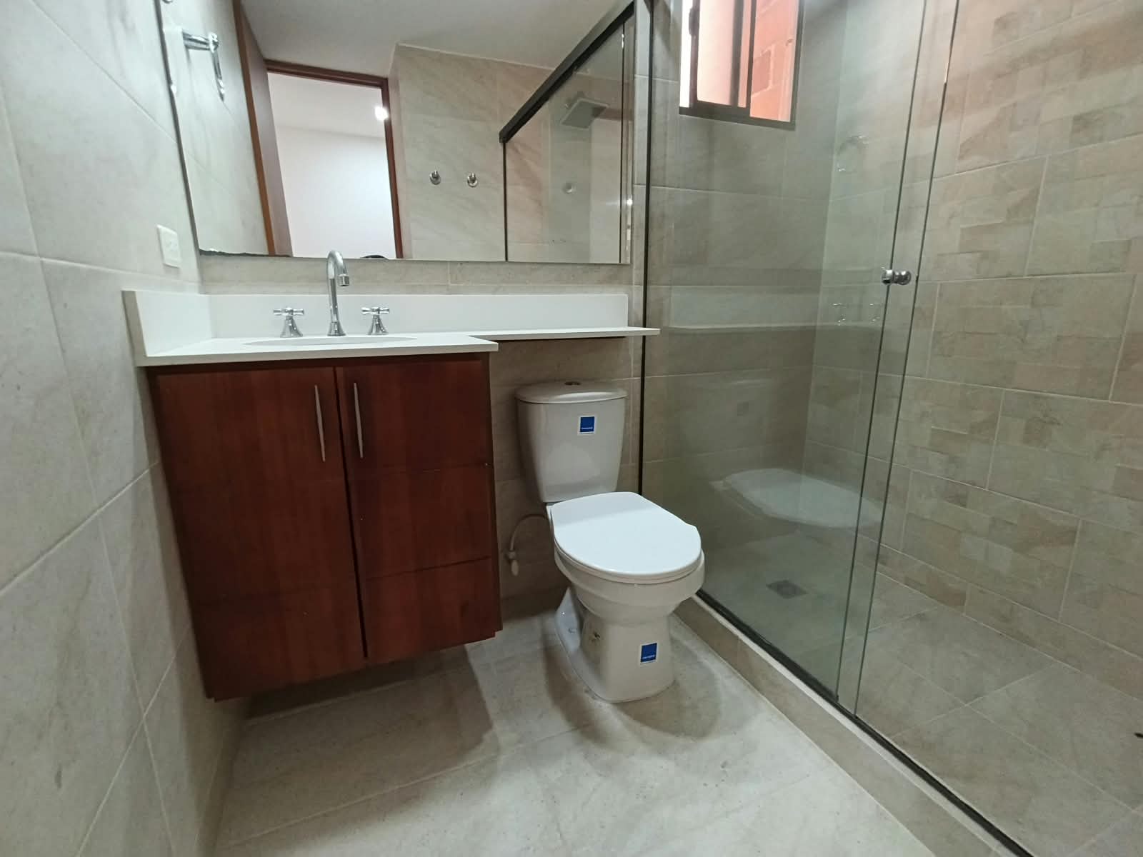 Apartamento en arriendo en El Poblado, Medellín · foto 8 de 17