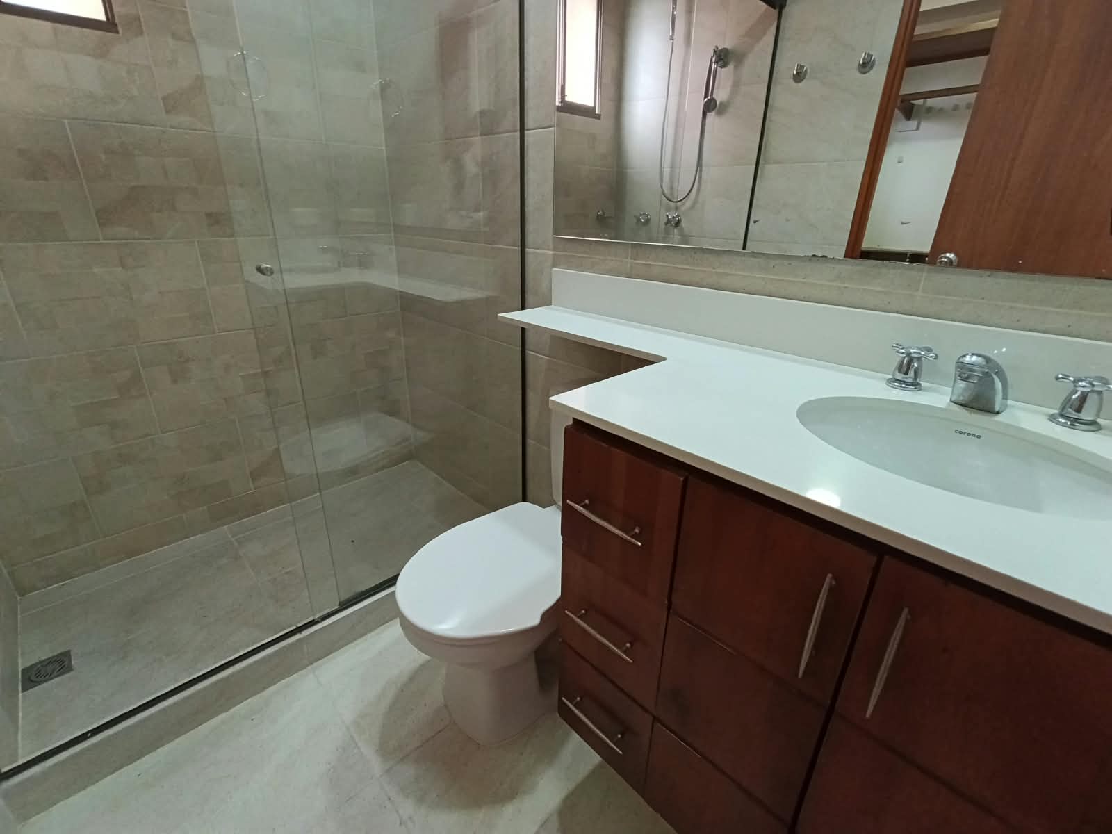 Apartamento en arriendo en El Poblado, Medellín · foto 13 de 17