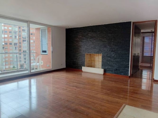 Apartamento de 3 alcobas en venta en La Felicidad, Bogotá, 140 m² · foto 2 de 17