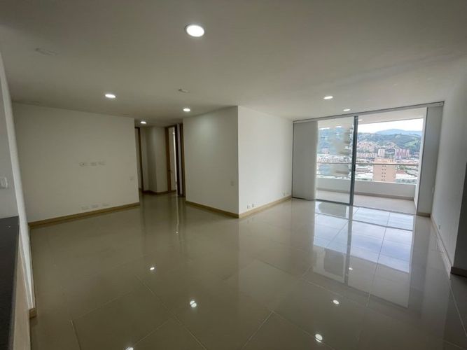 Apartamento de 20 alcobas en arriendo en Jardines, Envigado, 98 m² · foto 3 de 13