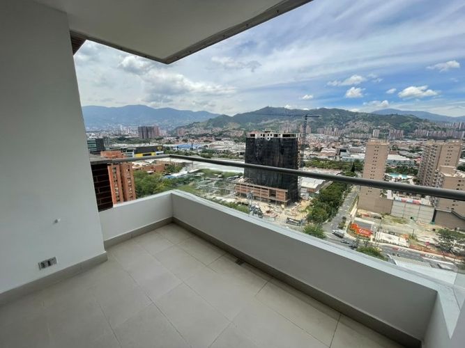 Apartamento de 20 alcobas en arriendo en Jardines, Envigado, 98 m² · foto 5 de 13