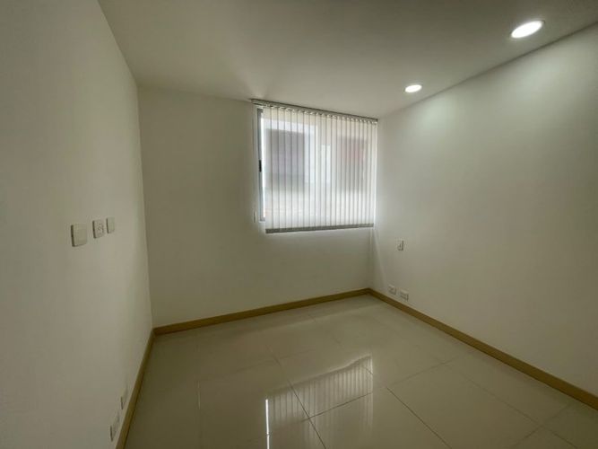 Apartamento de 20 alcobas en arriendo en Jardines, Envigado, 98 m² · foto 8 de 13