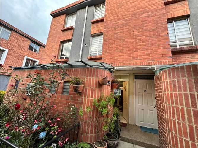 Casa de 3 alcobas en venta en Senderos De Funza, Funza, 78 m² · foto 2 de 20