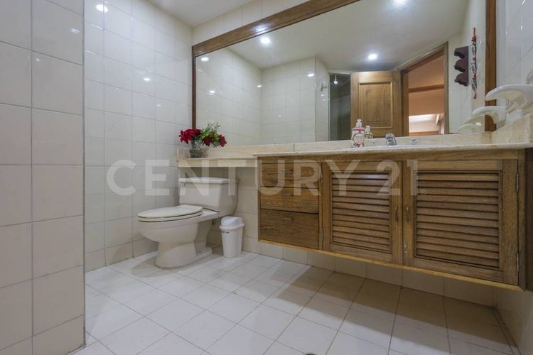 Apartamento en venta en Navarra, Bogotá · foto 12 de 17