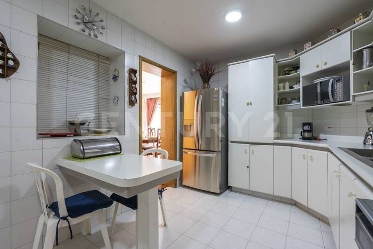 Apartamento en venta en Navarra, Bogotá · foto 13 de 17