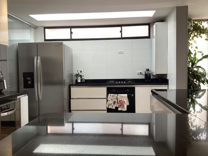 Apartamento en venta en Santa Barbara, Bogotá · foto 8 de 22