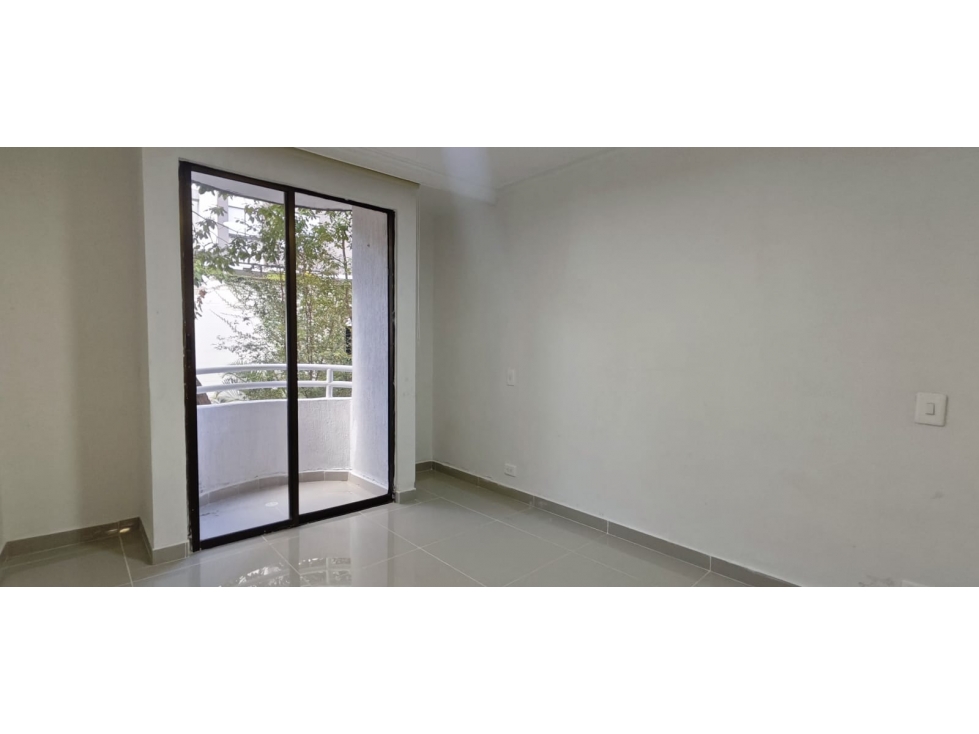 Apartamento en venta en Las Lomas No.1, Medellín · foto 3 de 10