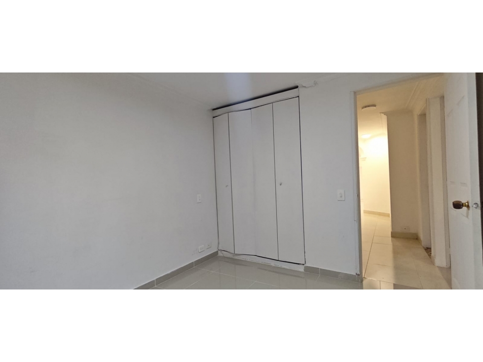 Apartamento en venta en Las Lomas No.1, Medellín · foto 4 de 10