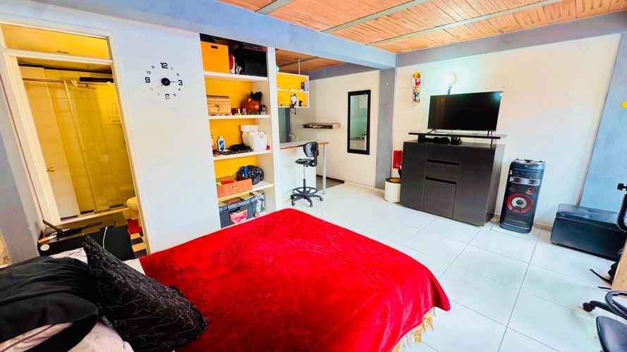 Apartaestudio en venta en Chapinero, Bogotá, 30 m² · foto 3 de 14
