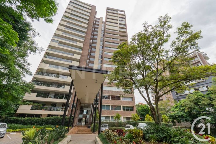 Apartamento de 3 alcobas en venta en Alejandría, Medellín, 223 m² · foto 23 de 23