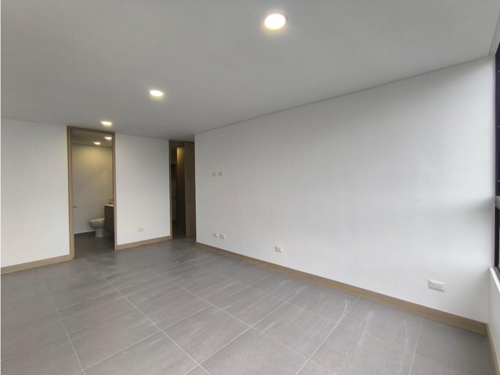 Apartamento en arriendo en El Tesoro, Medellín · foto 14 de 19