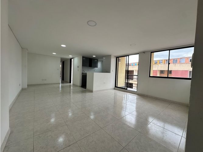 Apartamento de 3 alcobas en venta en Sietetrojes, Funza, 96 m² · foto 3 de 18