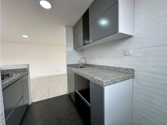 Apartamento de 3 alcobas en venta en Sietetrojes, Funza, 96 m² · foto 4 de 18