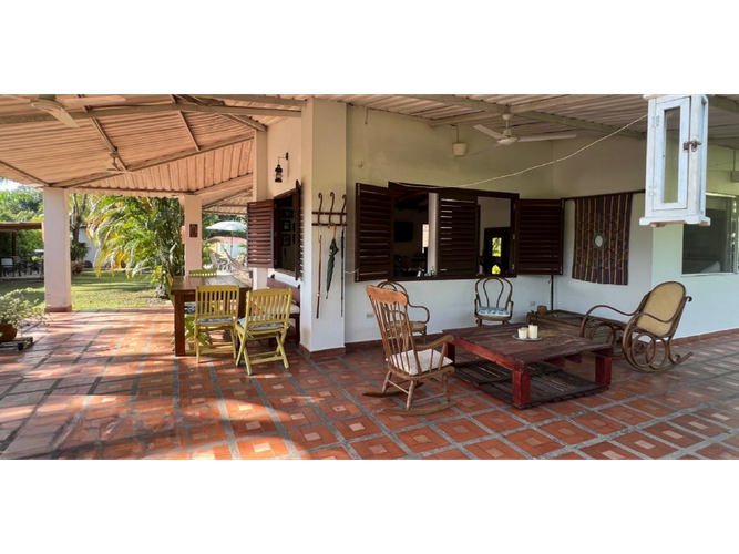 Casa de 4 alcobas en venta en 20 De Julio, Villavicencio, 400 m² · foto 8 de 23