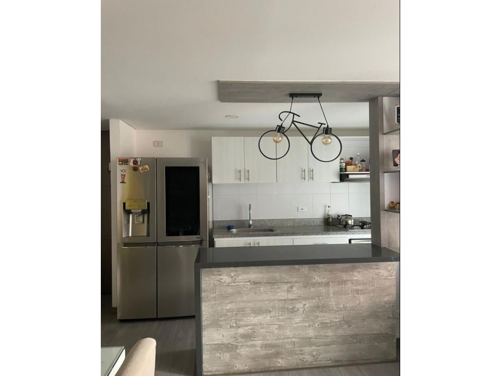 Apartamento en venta en La Ferreria, La Estrella · foto 2 de 24