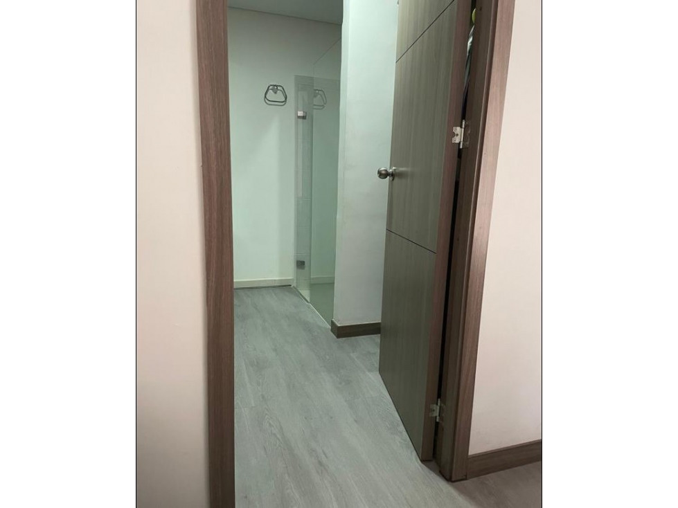 Apartamento en venta en La Ferreria, La Estrella · foto 8 de 24