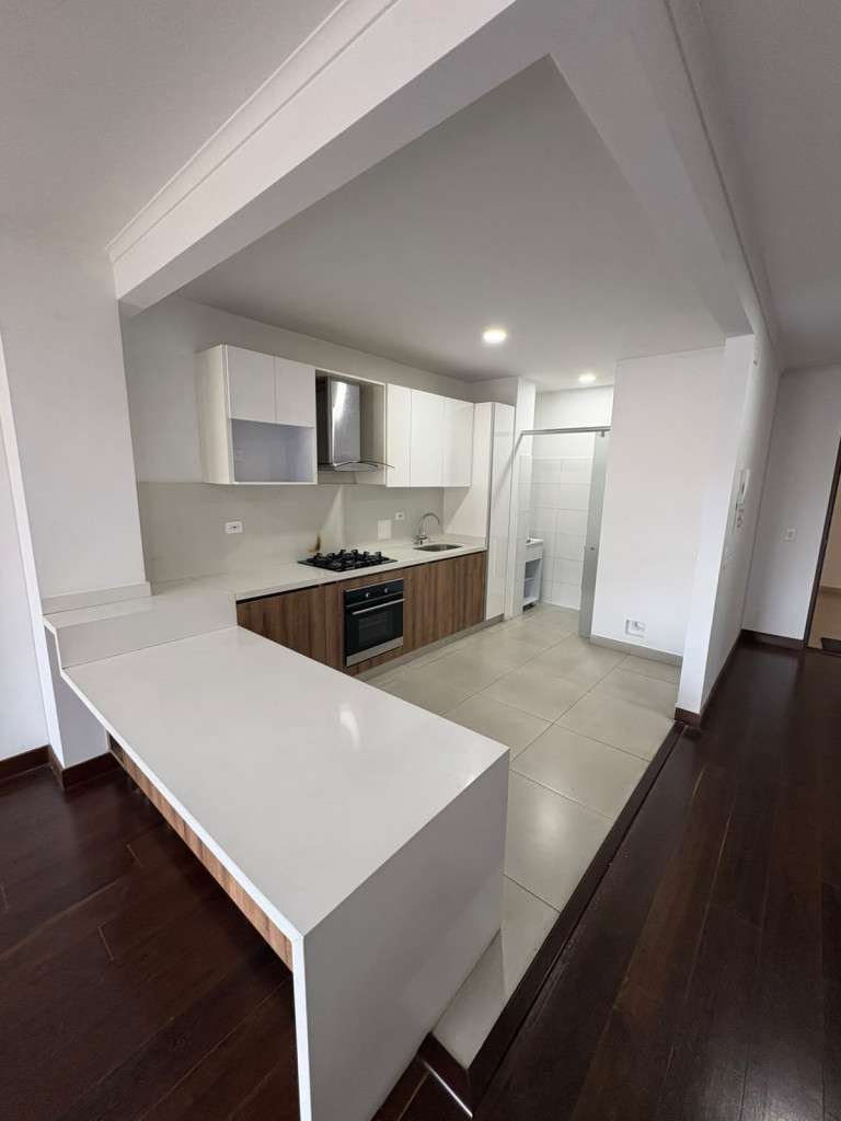 Apartamento en venta en Niza, Bogotá · foto 4 de 15